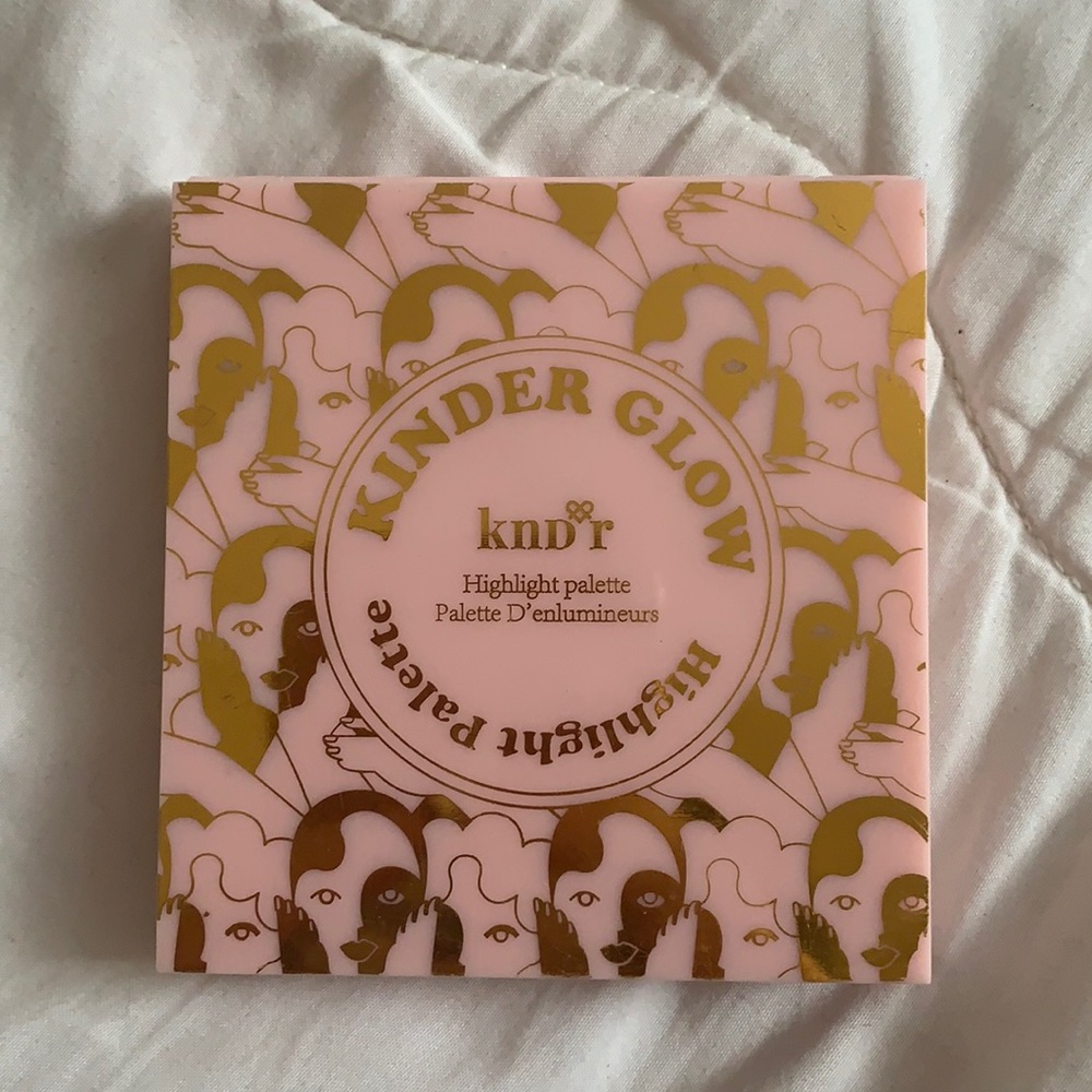 Kinder Glow Highlight Palette